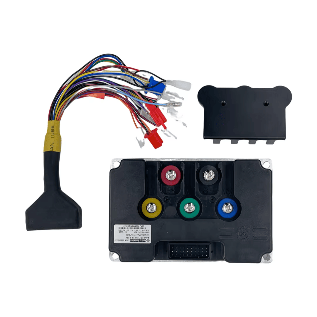 กล่องคอนโทรลเลอร์ Fardriver พร้อมชุดสายกำลัง B+/B− สายเฟส U/V/W สายสัญญาณ และฝาครอบ